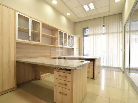 Rent, office space, 155m², Stari Aerodrom, Podgorica - image 8