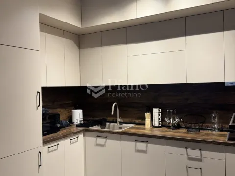 Rent, two bedroom apartment, 72m², City Kvart, Podgorica - image 5