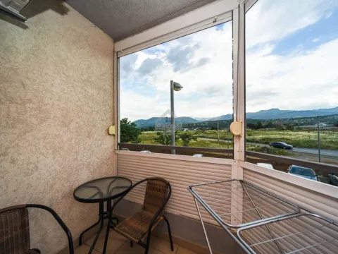 Izdavanje, jednosoban stan, 43m², Stari Aerodrom, Podgorica - image 5