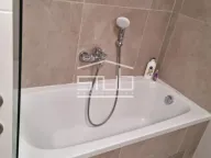 Izdavanje, trosoban stan, 62m², Novi Beograd Blok 65, Novi Beograd Sve Podlokacije - image 10