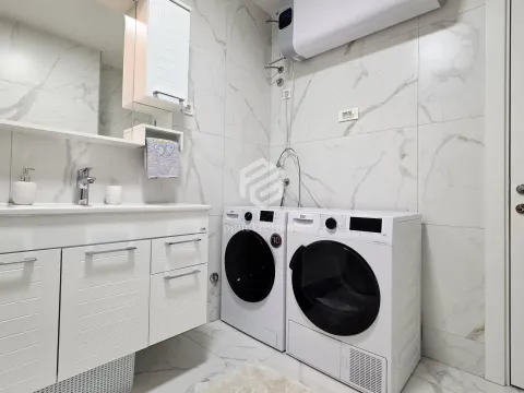 Izdavanje, dvosoban stan, 88m², Centar, Podgorica - image 18