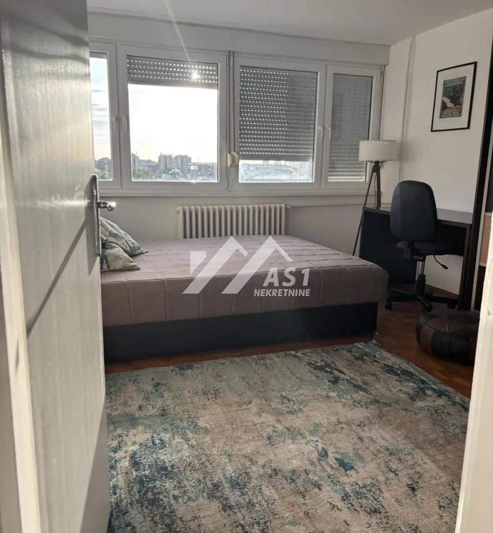 Rent, two bedroom apartment, 40m², Bulevar Oslobodjenja, Novi Sad Sve Podlokacije