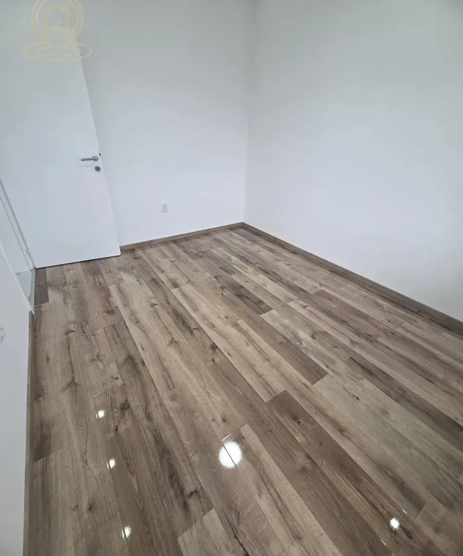 Prodaja, četvorosoban stan, 112m², Medijana, Niš
