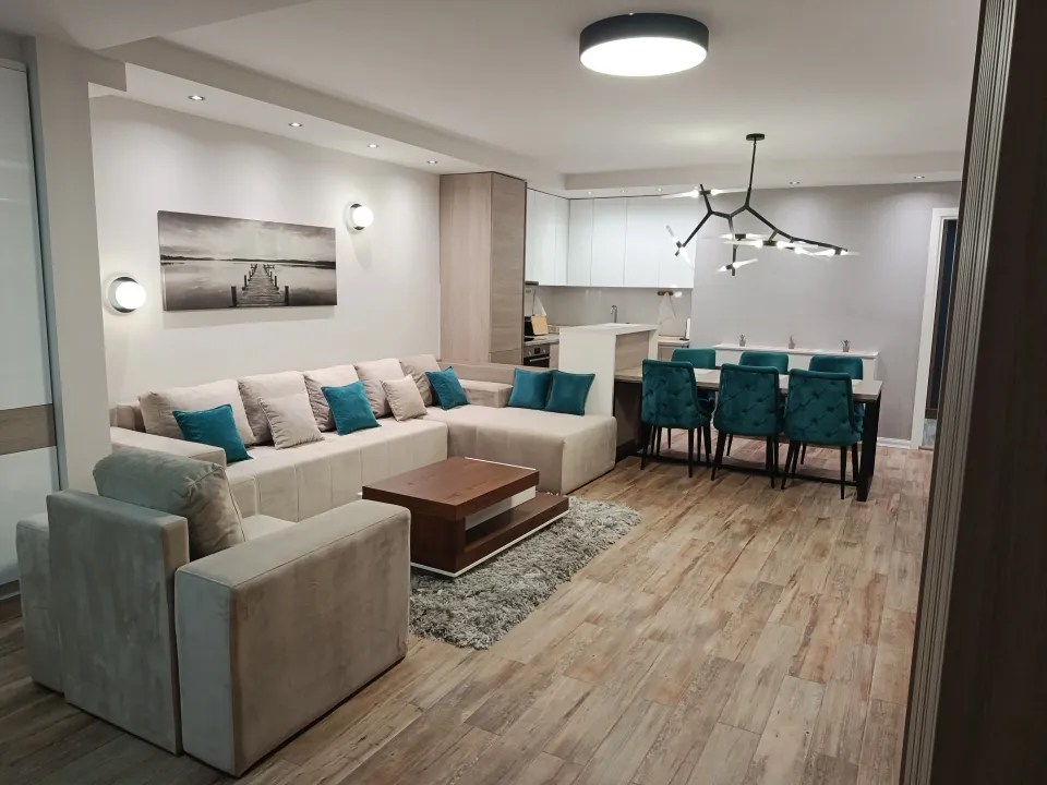 Izdavanje, dvosoban stan, 80m², Tošin bunar, Novi Beograd Sve Podlokacije