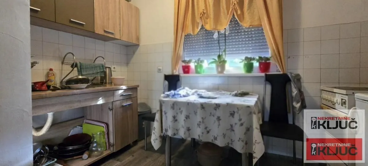 Prodaja, dvosoban stan, 58m², Novo naselje, Novi Sad