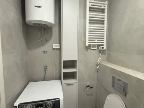 Izdavanje, jednosoban stan, 49m², Central Point, Podgorica - image 9