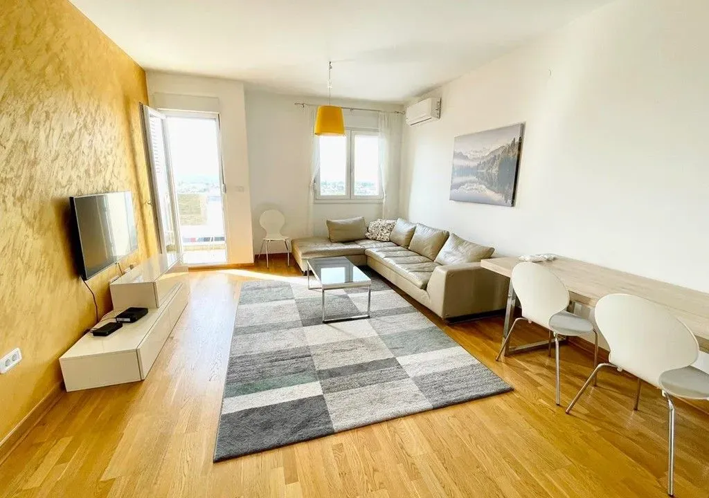 Rent, two bedroom apartment, 68m², City Kvart, Podgorica