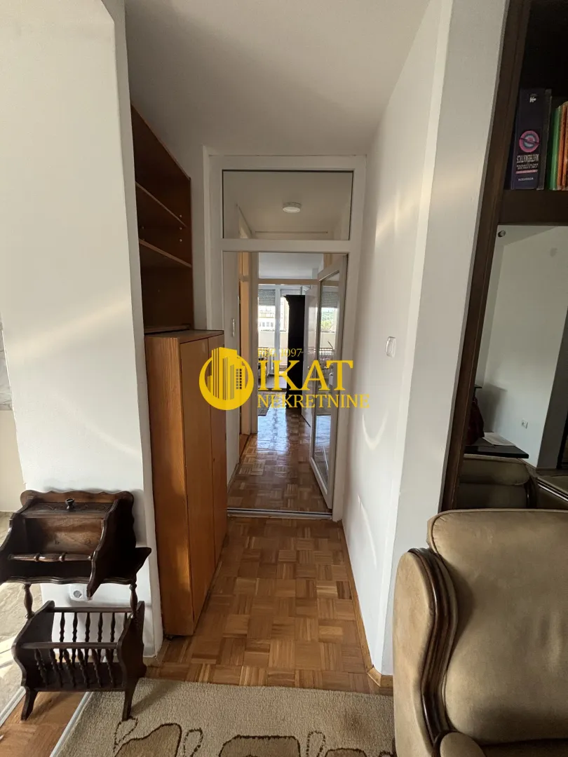 Izdavanje, četvorosoban stan, 120m², Voždovac Sve Podlokacije, Beograd