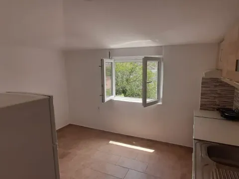 Prodaja, trosoban stan, 75m², Centar, Podgorica - image 4