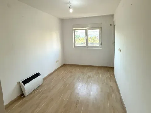 Rent, apartment, 70m², City Kvart, Podgorica - image 3