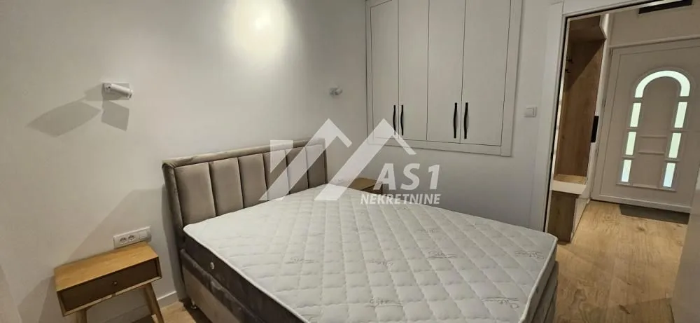 Izdavanje, jednosoban stan, 40m², Podbara, Novi Sad Sve Podlokacije