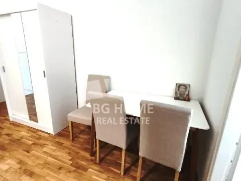 Rent, two bedroom apartment, 43m², Južni Bulevar, Vračar Sve Podlokacije - image 5