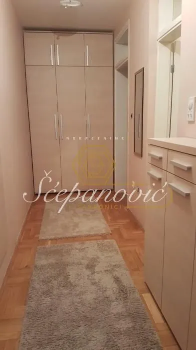 Prodaja, dvosoban stan, 49m², Socijalno, Novi Sad Sve Podlokacije