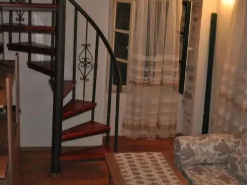 Rent, one bedroom apartment, 40m², Stari Grad Kotor, Kotor - image 11