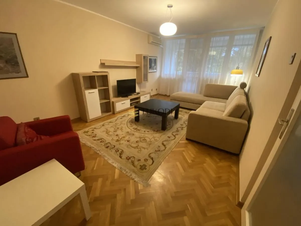 Izdavanje, trosoban stan, 78m², Novi Beograd Sve Podlokacije, Beograd