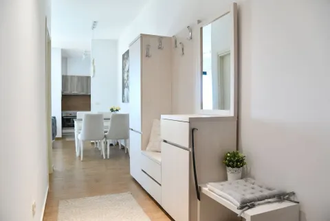 Prodaja, trosoban stan, 72m², Bečići, Budva - image 9