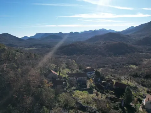 Sale, land lot, 4400m², Cetinje, Crna Gora - image 7