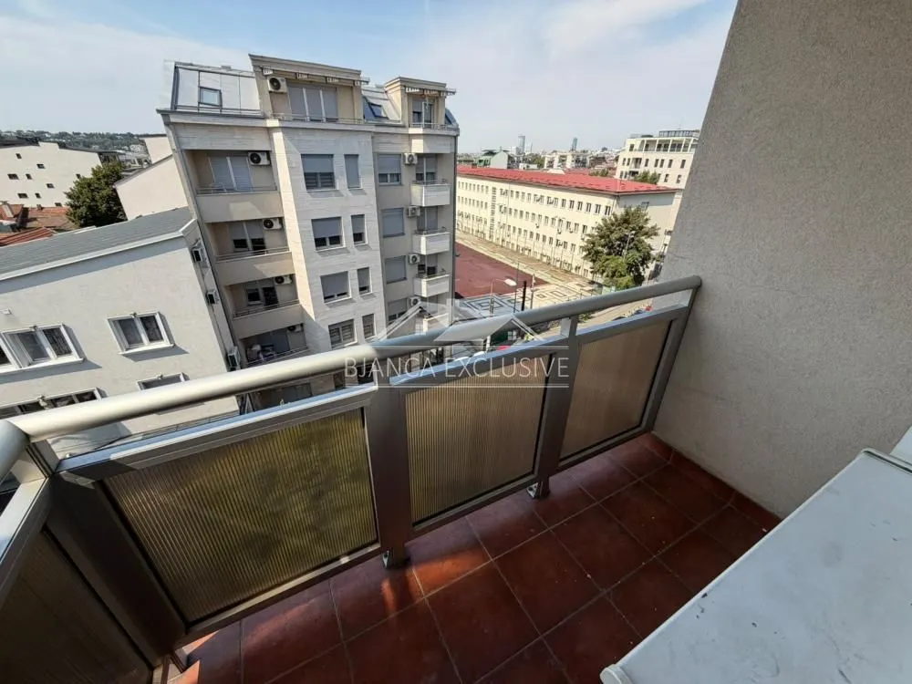 Prodaja, četvorosoban stan, 120m², Južni Bulevar, Vračar Sve Podlokacije