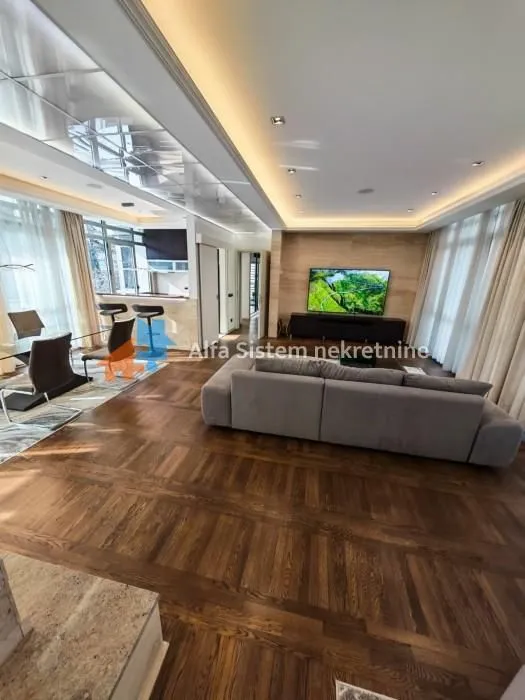 Rent, four bedroom apartment, 148m², Savski Venac, Beograd