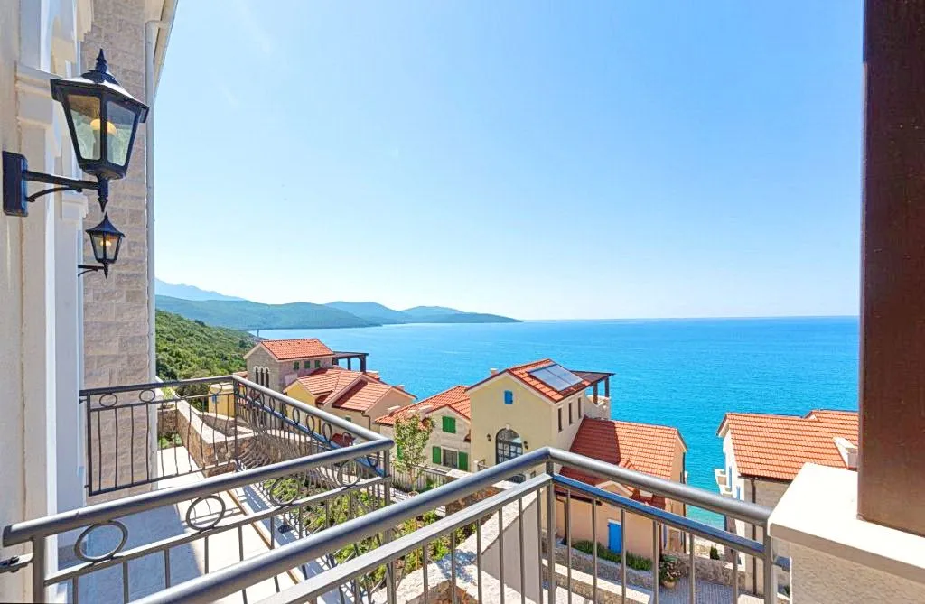 Prodaja, stan, 86m², Tivat, Crna Gora