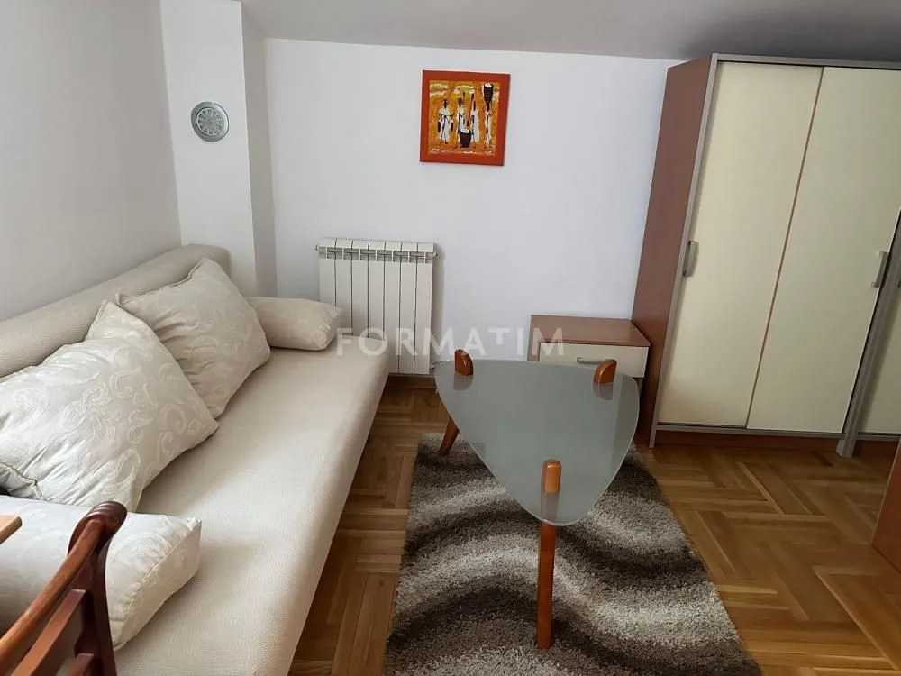 Izdavanje, trosoban stan, 80m², Trošarina, Voždovac Sve Podlokacije