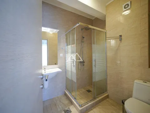 Sale, two bedroom apartment, 242m², Dobra Voda, Budva - image 17