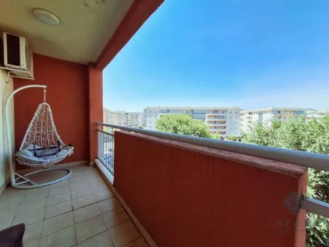 Izdavanje, trosoban stan, 95m², City Kvart, Podgorica - image 12