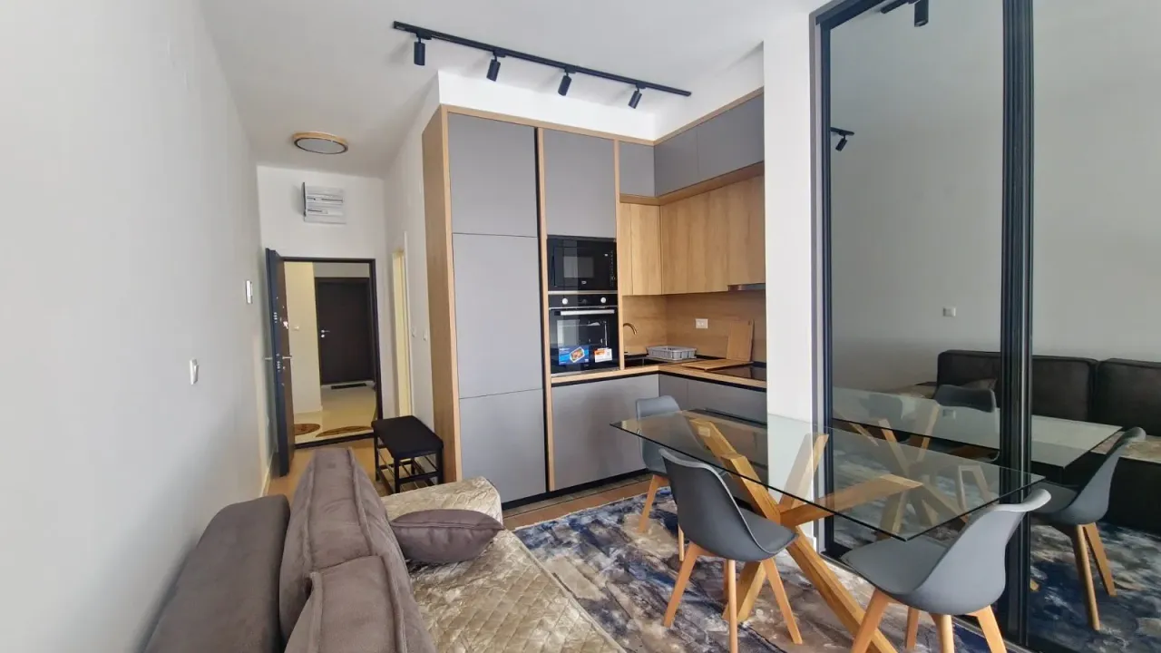 Rent, studio apartment, 33m², Bečići, Budva