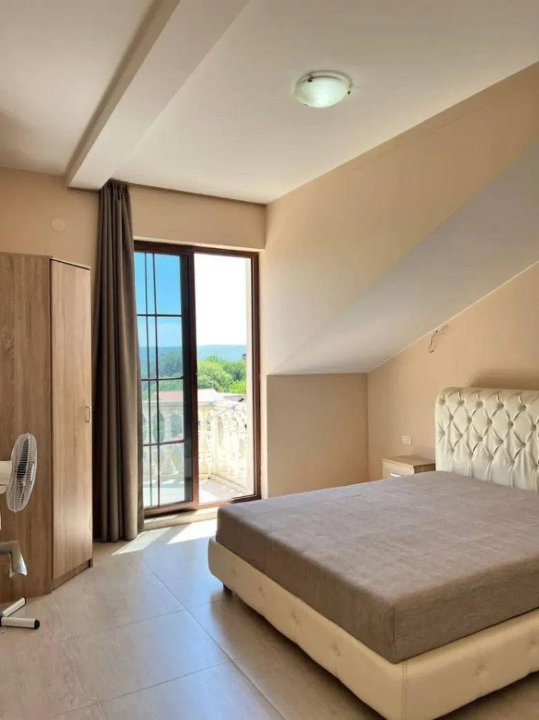 Prodaja, kuća, 316m², Gradiošnica, Tivat