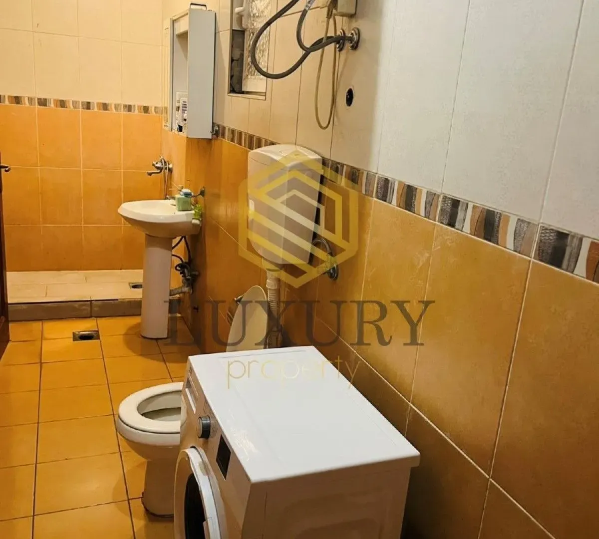 Izdavanje, kuća, 80m², Zagorič, Podgorica