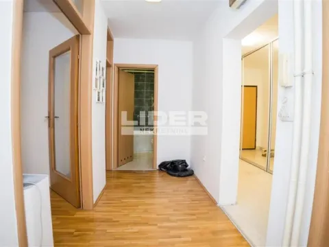 Prodaja, trosoban stan, 69m², Čukarica, Beograd - image 9