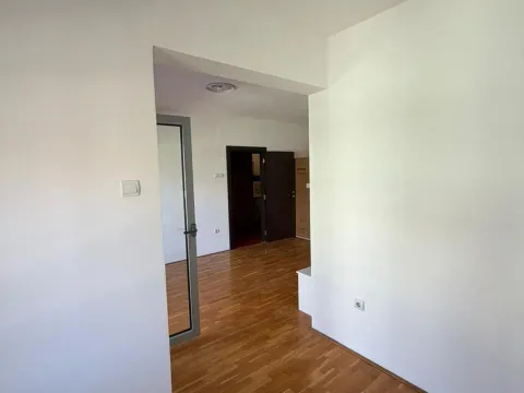 Prodaja, jednosoban stan, 44m², Krivi Most, Podgorica - image 6