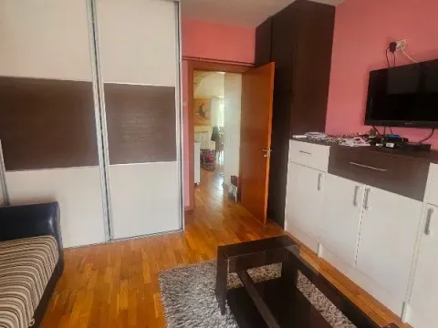 Rent, three bedroom apartment, 70m², Zemun Novi Grad, Zemun Sve Podlokacije - image 10