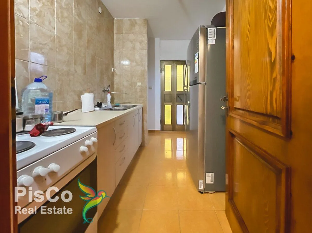 Izdavanje, kuća, 210m², Masline, Podgorica