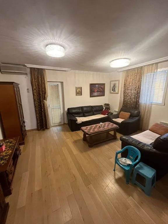 Rent, house, 300m², Donja Gorica, Podgorica