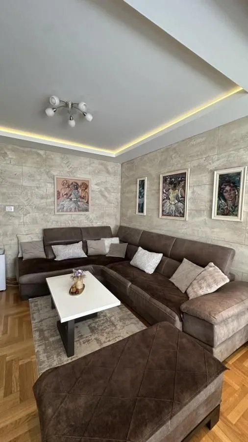 Prodaja, četvorosoban stan, 84m², Novo naselje, Novi Sad