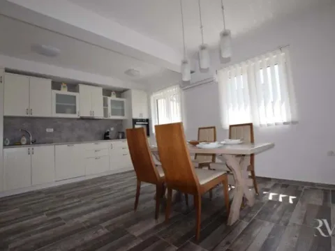 Prodaja, kuća, 192m², Dub, Kotor - image 5