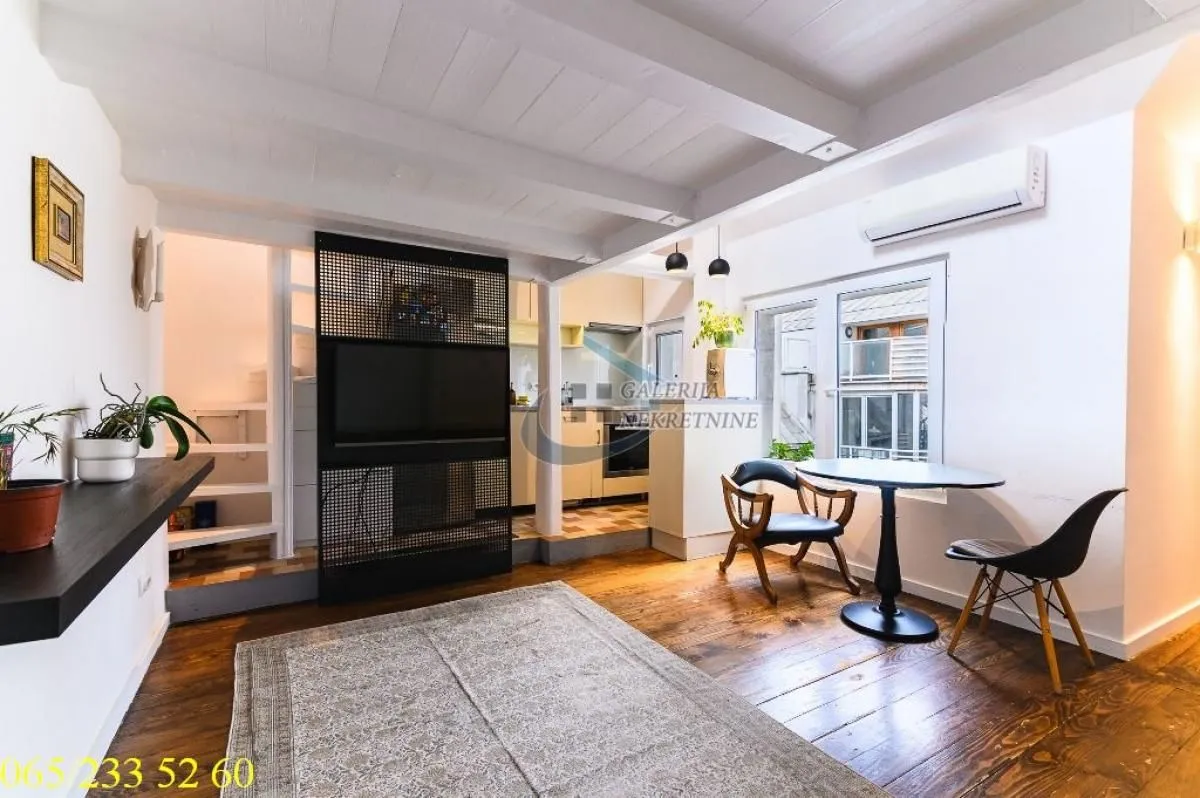 Sale, two bedroom apartment, 45m², Vračar Sve Podlokacije, Beograd
