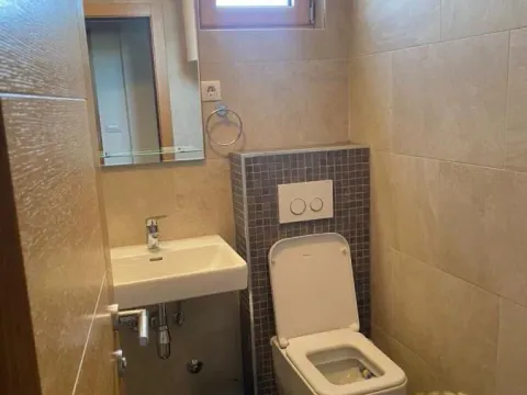 Rent, three bedroom apartment, 63m², Vračar Sve Podlokacije, Beograd - image 6