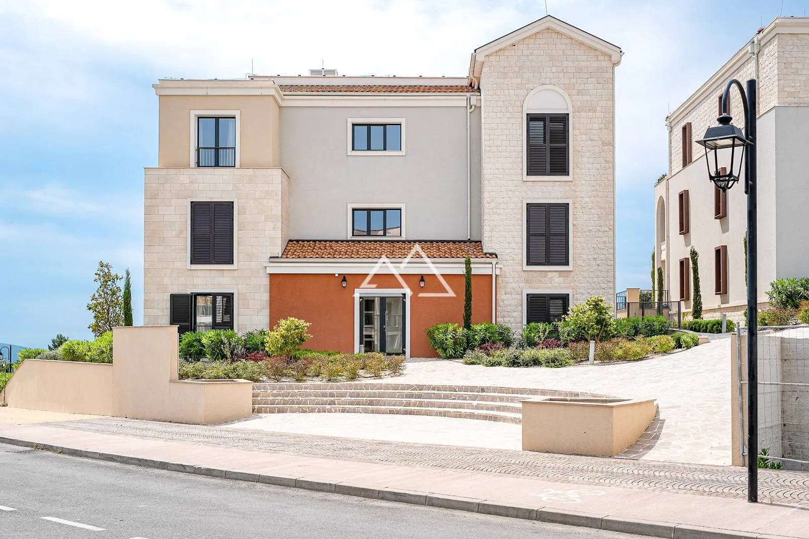 Prodaja, dvosoban stan, 94m², Luštica Bay, Tivat