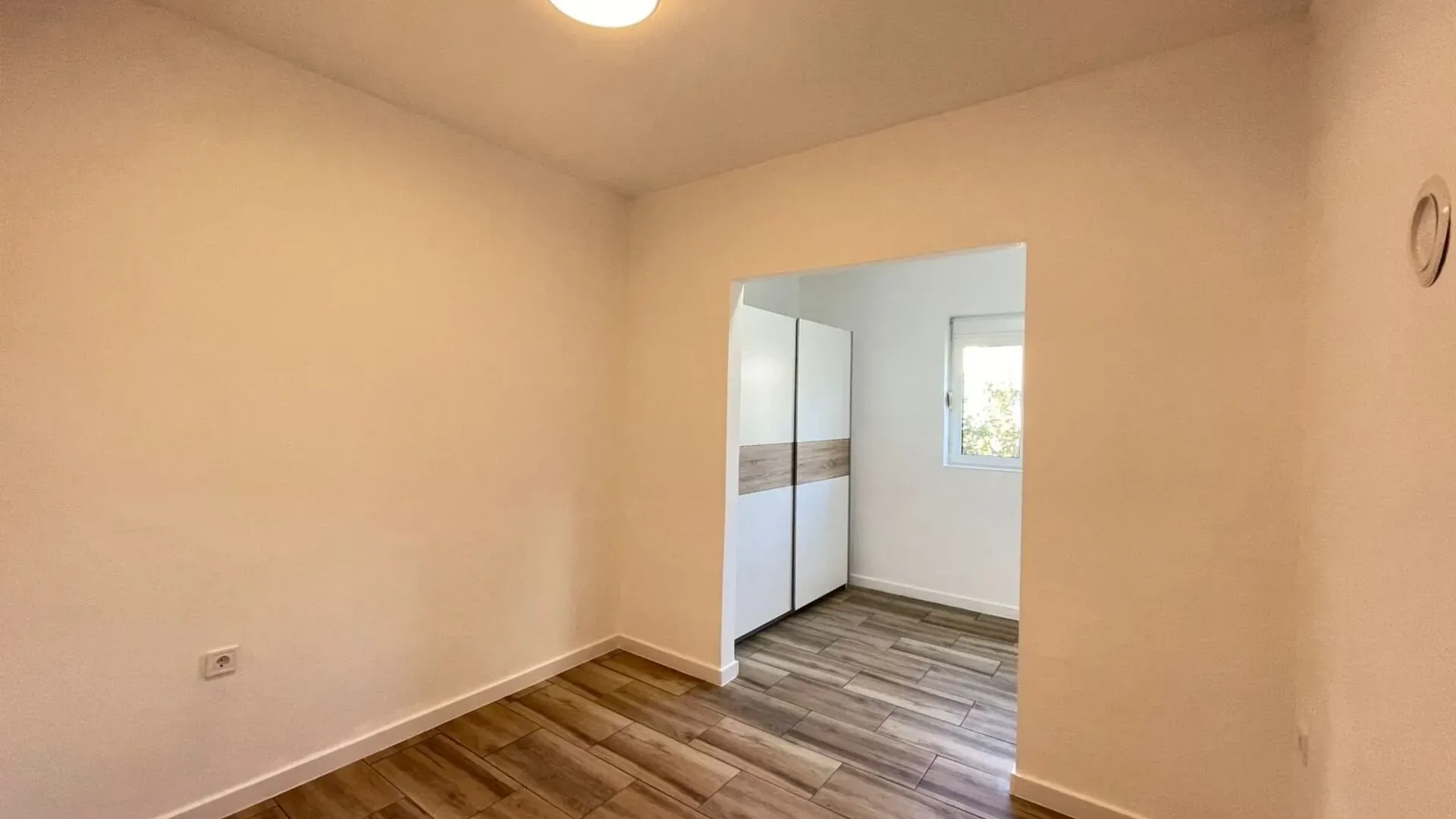 Prodaja, kuća, 118m², Dumidran, Tivat