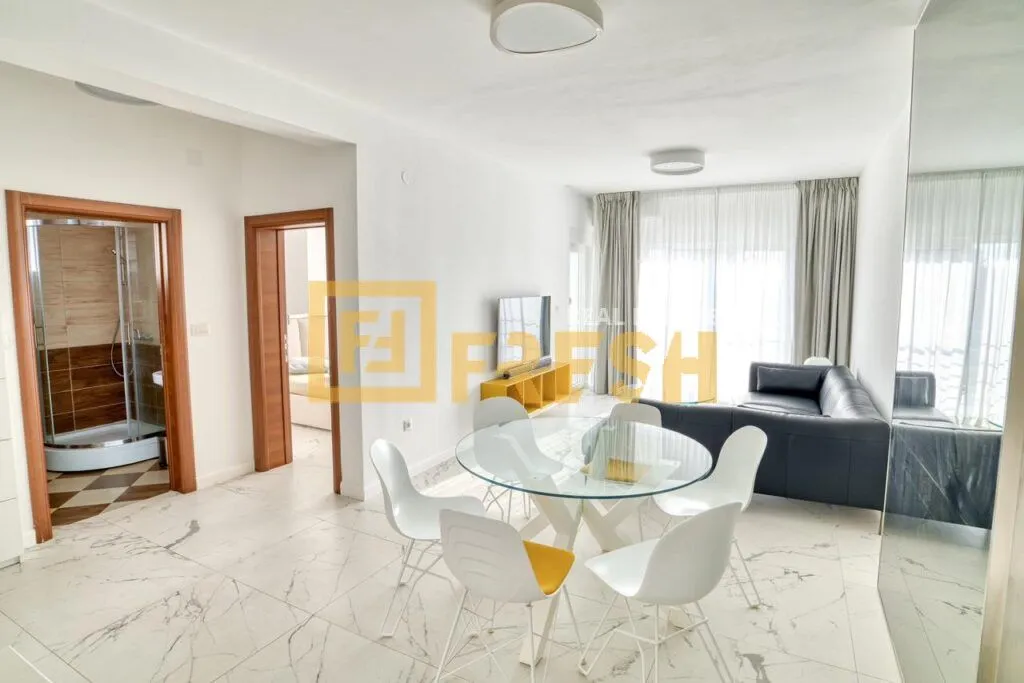 Sale, two bedroom apartment, 60m², Petrovac, Budva