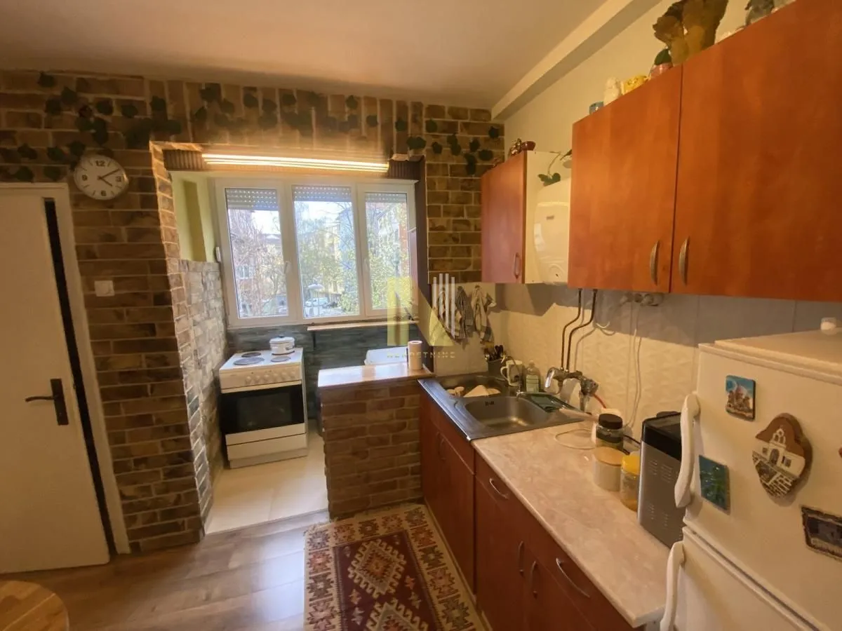 Prodaja, jednosoban stan, 41m², Sajmište, Novi Sad