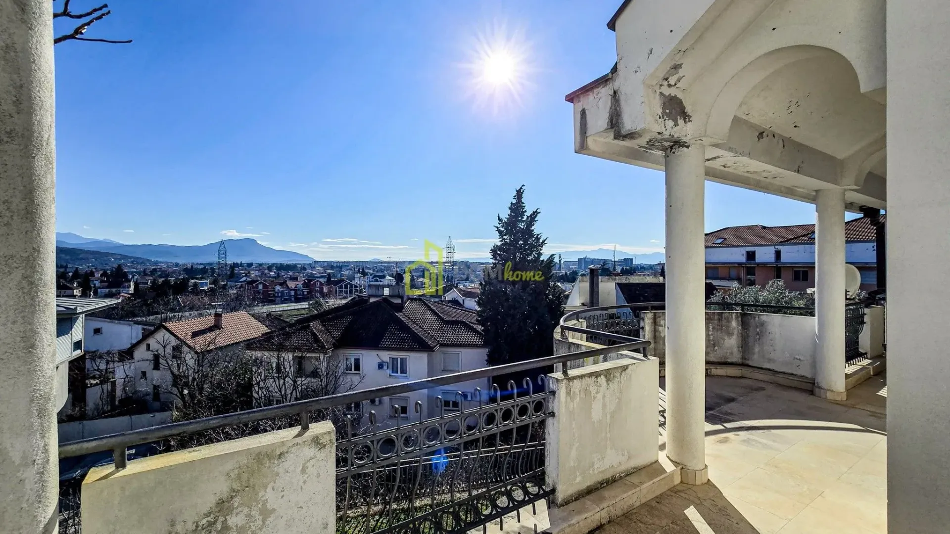 Rent, house, 380m², Gorica C, Podgorica