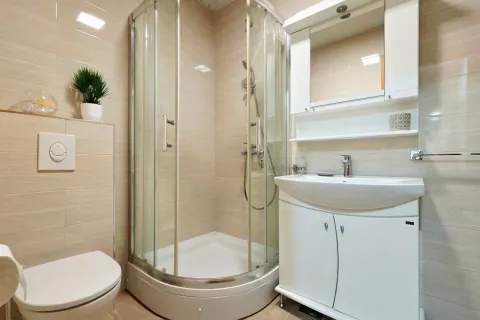Rent, two bedroom apartment, 65m², City Kvart, Podgorica - image 7