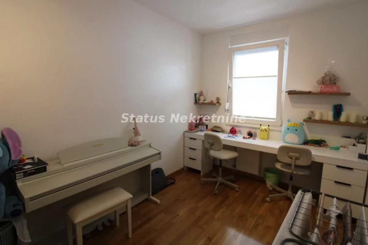 Prodaja, trosoban stan, 62m², Petrovaradin, Novi Sad