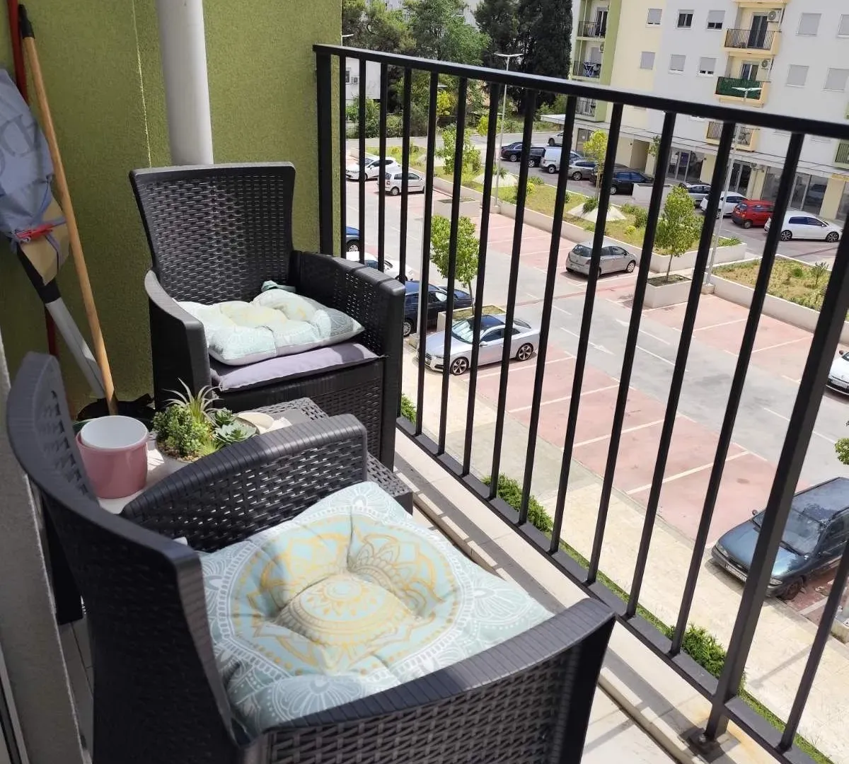 Izdavanje, jednosoban stan, 42m², Pobrežje, Podgorica