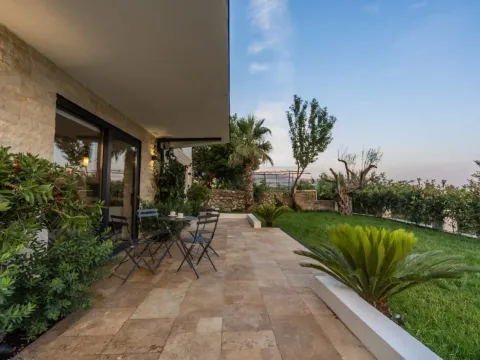 Prodaja, trosoban stan, 250m², Markovići, Budva - image 11