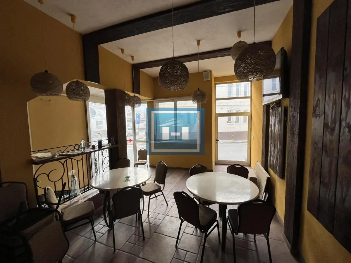 Rent, office space, 140m², Centar, Ćuprija