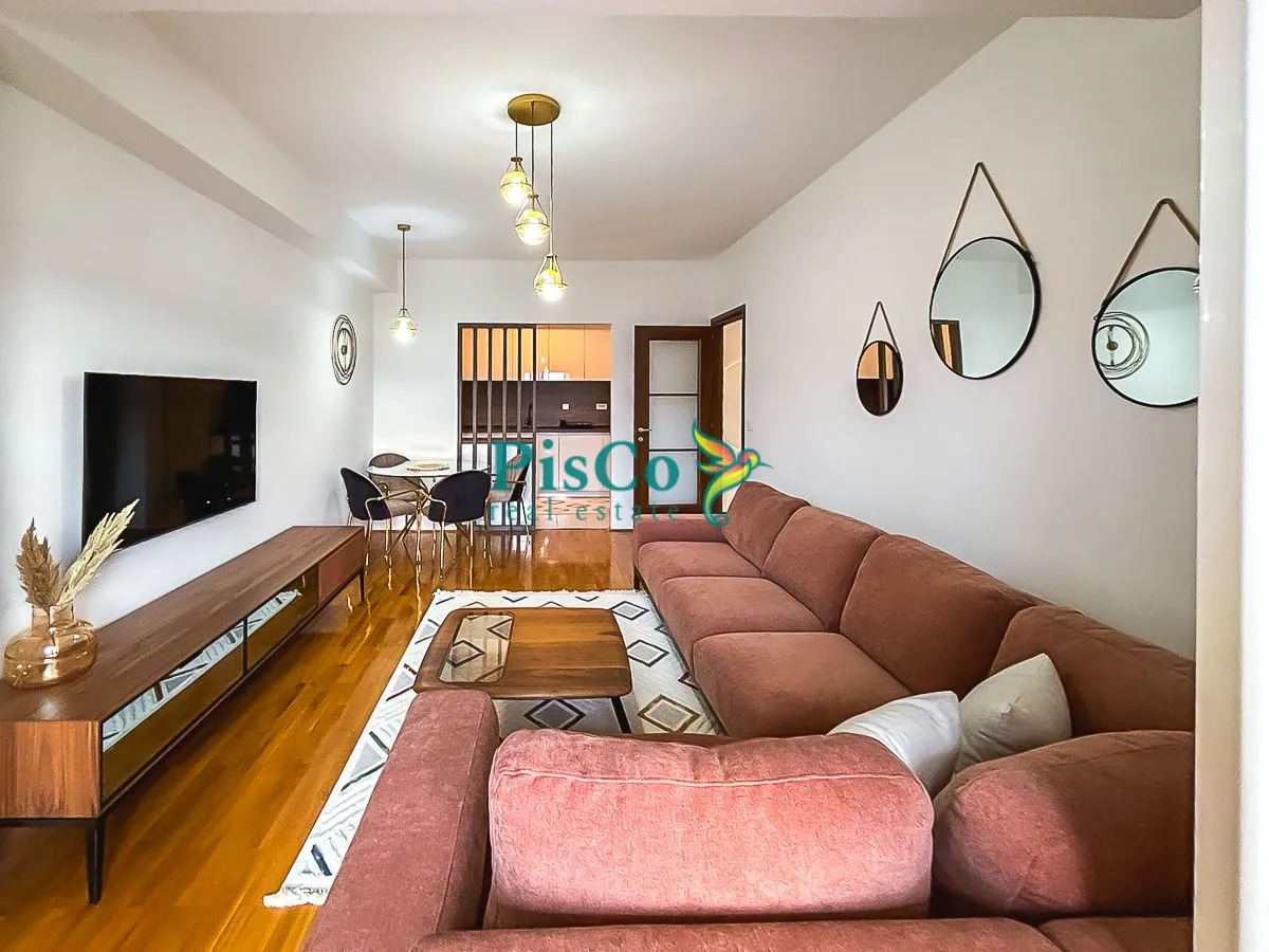 Izdavanje, dvosoban stan, 78m², City Kvart, Podgorica